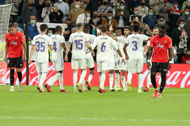 场均25分14篮板！杨文学蝉联NBL常规赛MVP