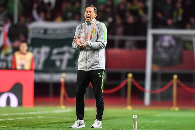 詹皇:湖人不进季后赛因天灾人祸